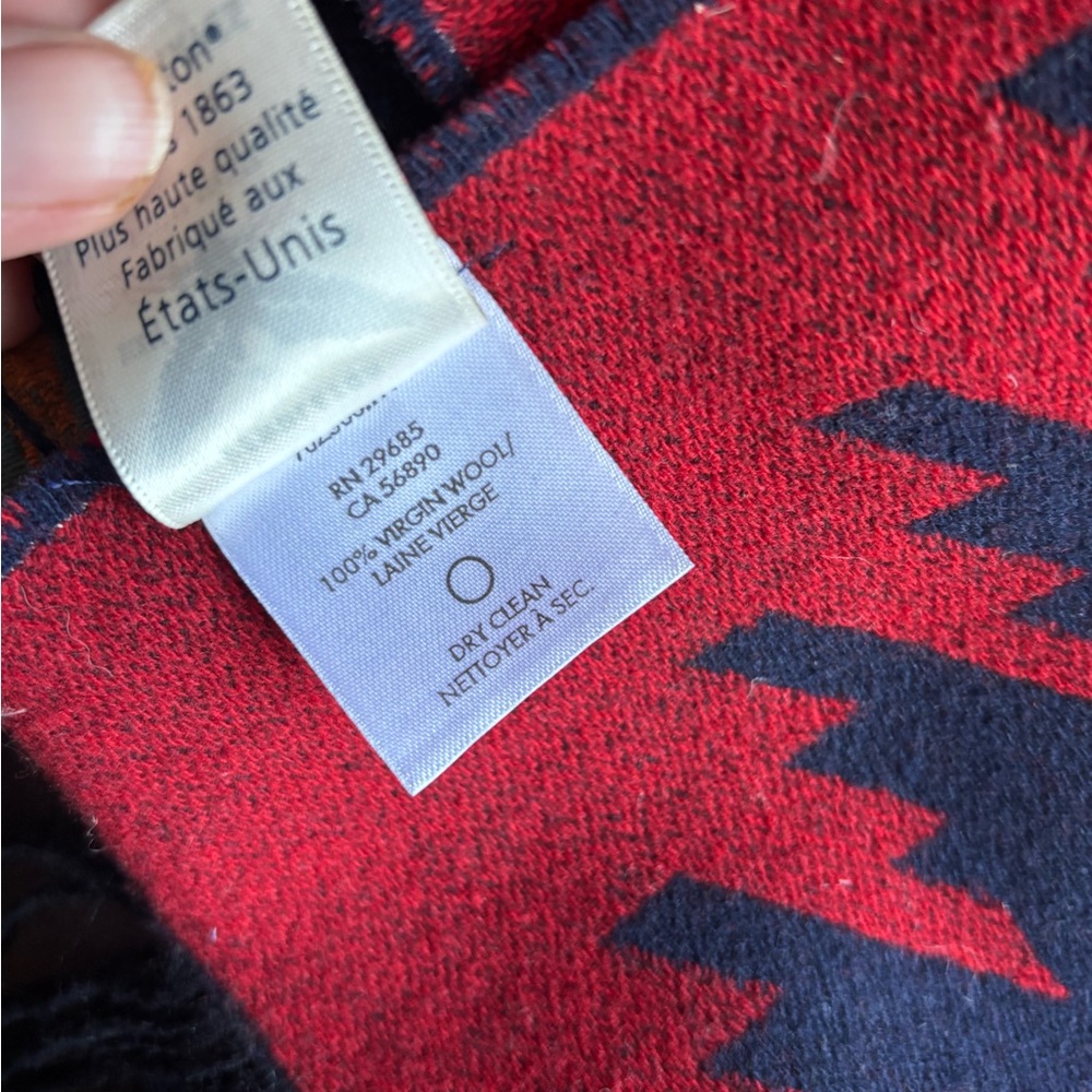 Pendleton red and Blue Geometric Pattern Blanket … - image 2